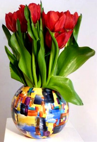PEINTURE SUR PORCELAINE DE CATERINA VARCHETTA. QUAND LE DECORATIF DEVIENT PLEINE EXPRESSION D'ART