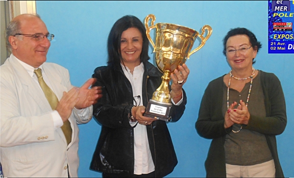 Succès pour  Emilia OLIVERIO, peintre, lors de l'Exposition-Concours 