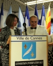 CANNES, PALAIS DES FESTIVALS. MARINA PICASSO MARRAINE, ANTOINE ANTOLINI PRESIDENT DU JURY, DU FESTIVAL INTERNATIONAL ARTISTES DU MONDE CANNES © EDMC-MD